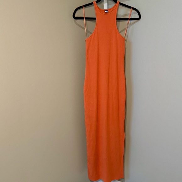 Old Navy Fitted‎ High-Neck Rib-Knit
Maxi Dress Sleeveless in Starfish
Orange XS - Picture 1 of 8